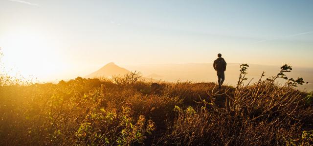 Sunrise hike up Volcan El Hoyo